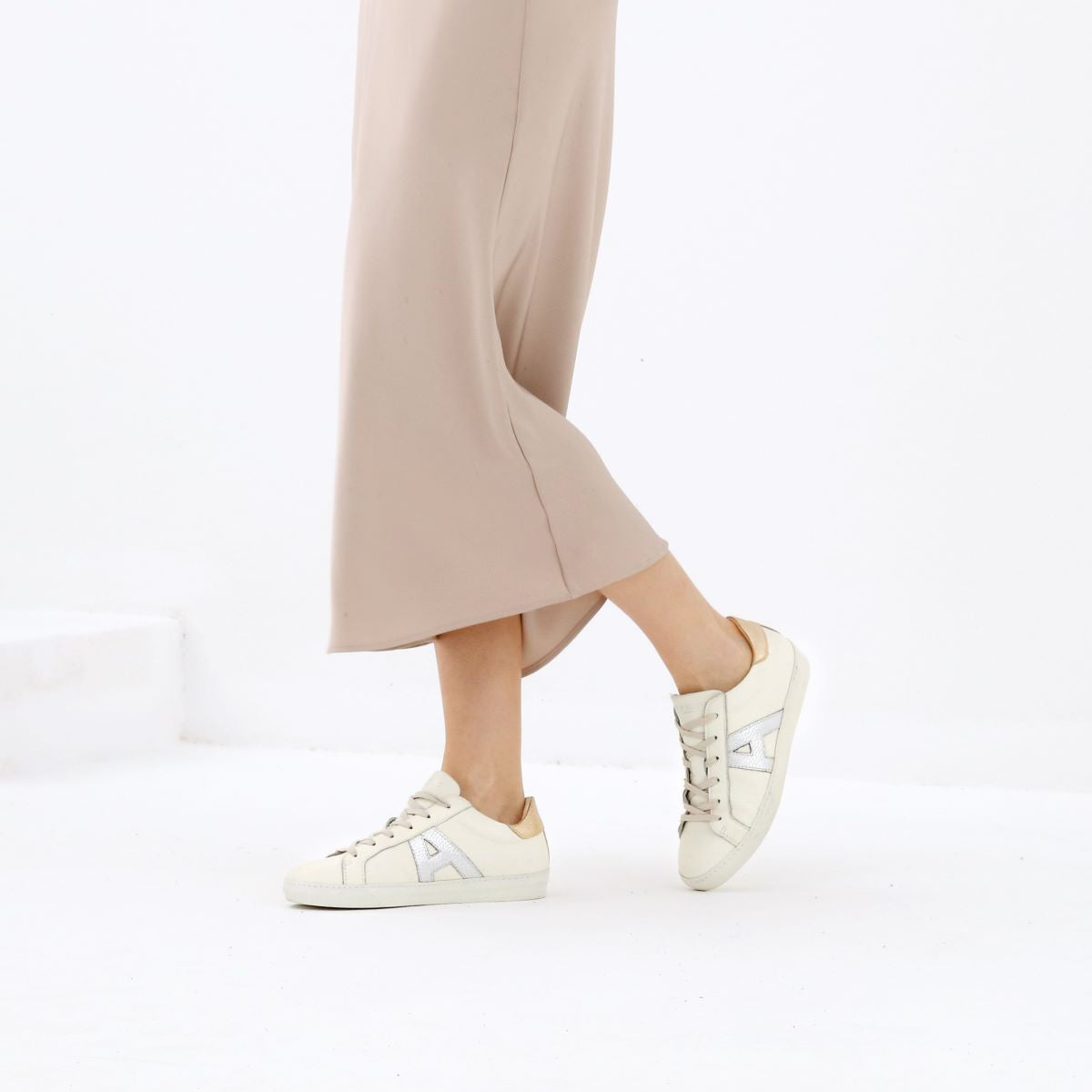 WOMENS'S LUXURY SHOES, BAGS & ACCESSORIES