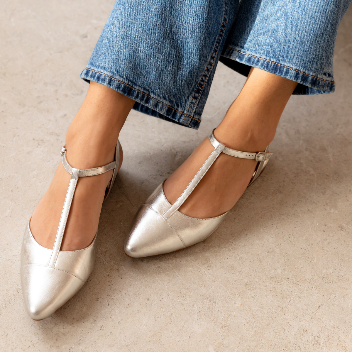 Anais Pointed T Bar Flats Leather