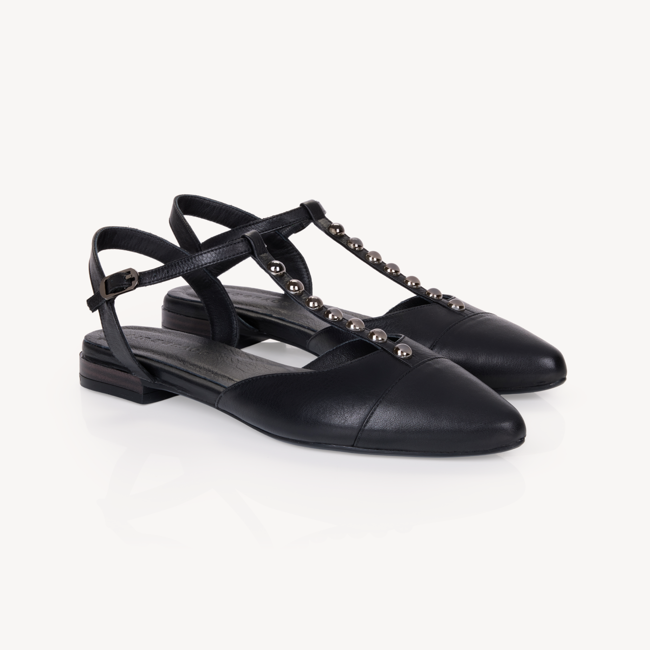ANA/BLK/STD/LEA-36,ANA/BLK/STD/LEA-37,ANA/BLK/STD/LEA-38,ANA/BLK/STD/LEA-39,ANA/BLK/STD/LEA-40,ANA/BLK/STD/LEA-41,ANA/BLK/STD/LEA-42,ANA/BLK/STD/LEA-43